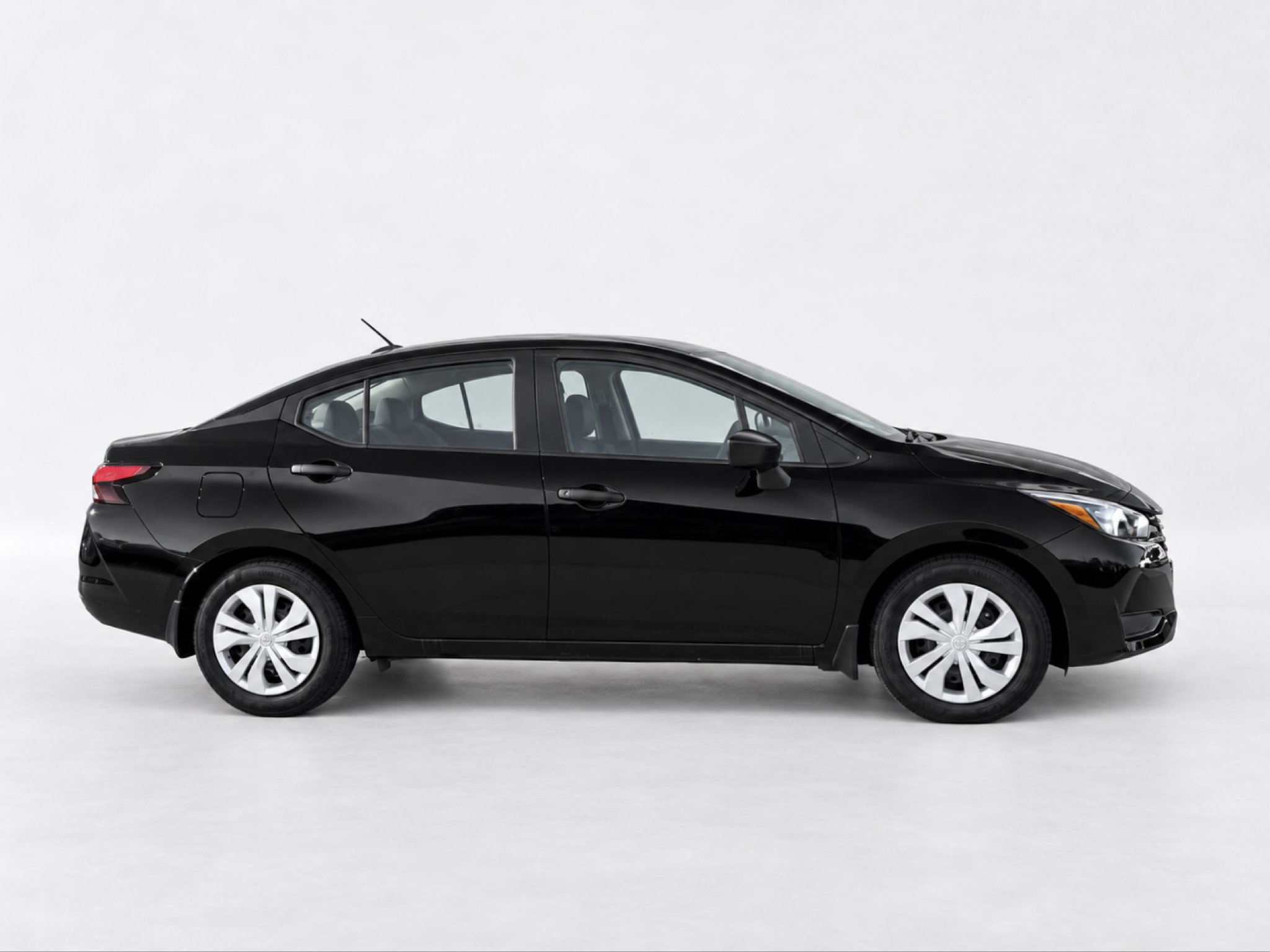 Used 2025 Nissan Versa S w/ Trunk Package FWD image 6