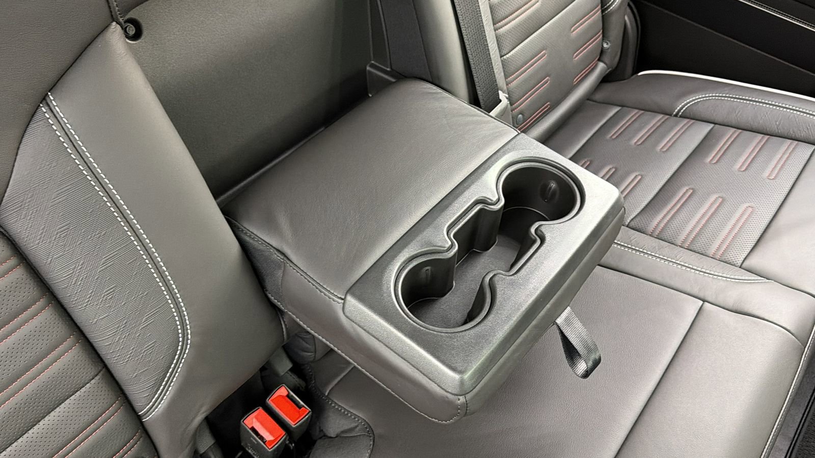 Used 2025 GMC Sierra 1500 AT4X image 44