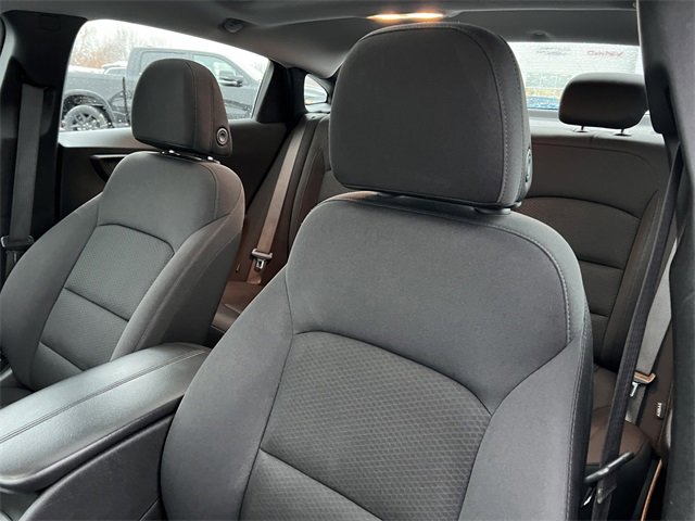 Used 2023 Chevrolet Malibu LT image 13