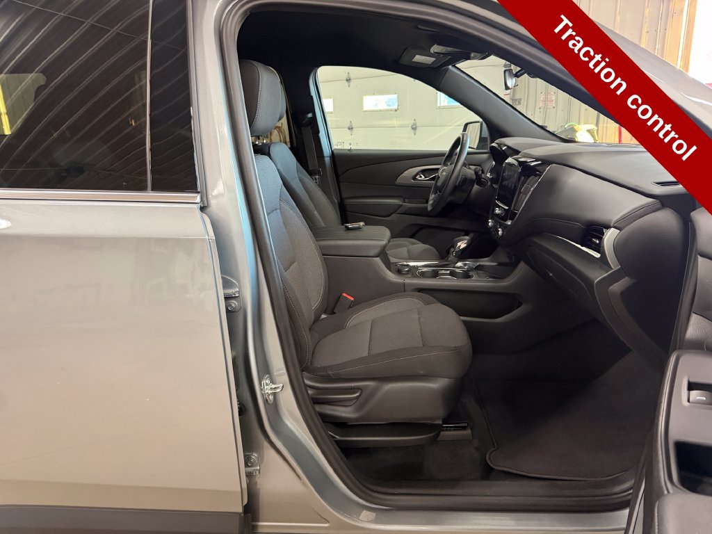 Used 2023 Chevrolet Traverse LT w/ LPO, Cargo Package AWD/4WD image 46