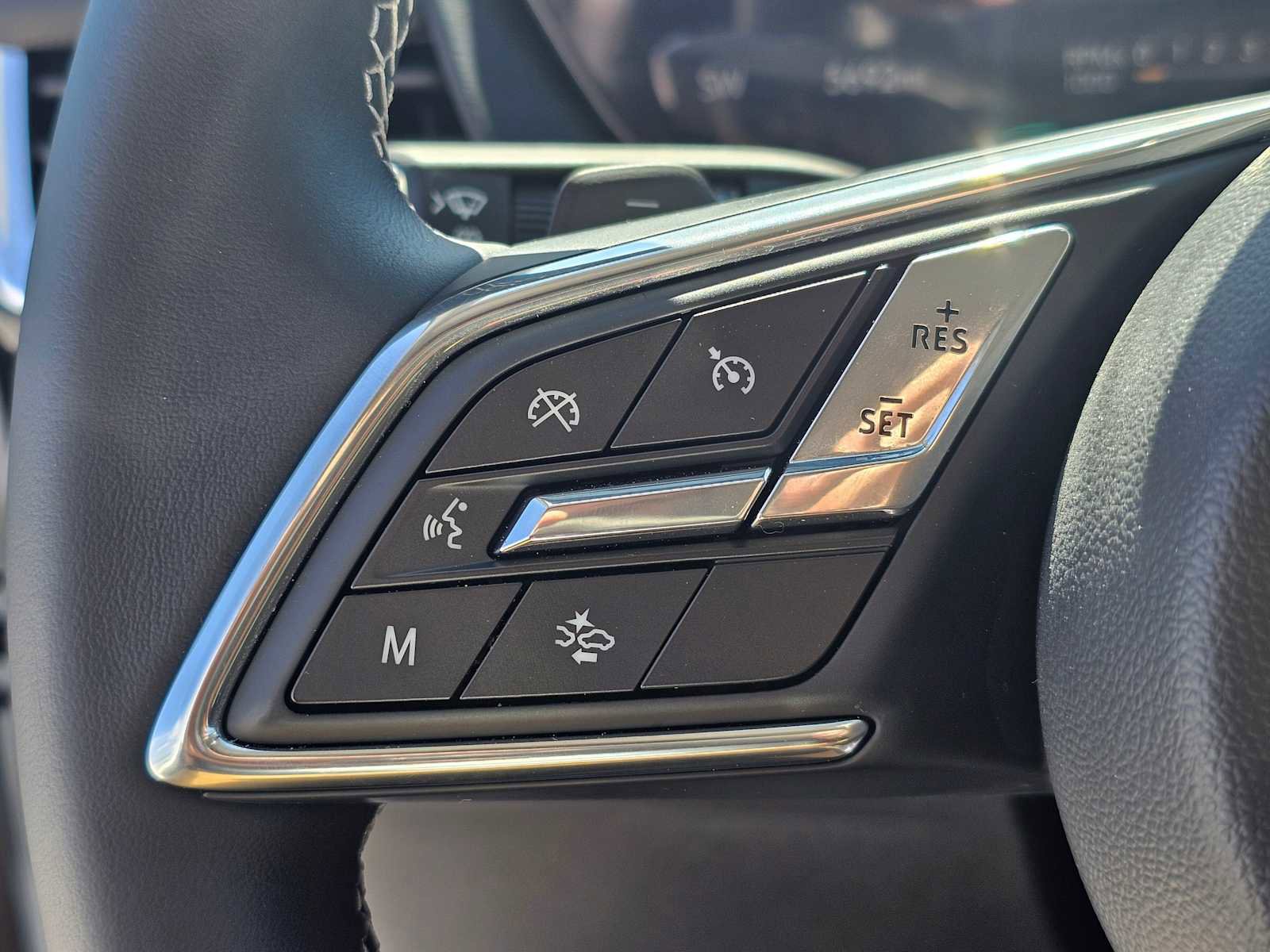 Used 2025 Buick Envision Preferred image 27