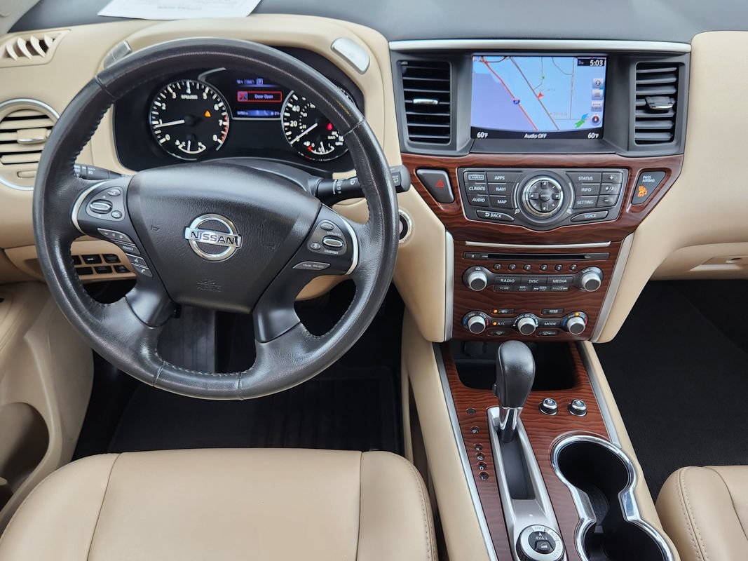 Used 2017 Nissan Pathfinder Platinum AWD/4WD image 30