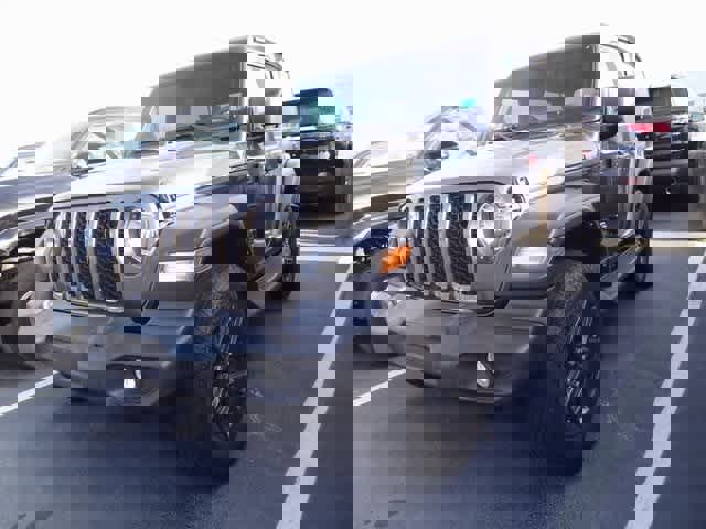 Used 2024 Jeep Wrangler Sport S image 1