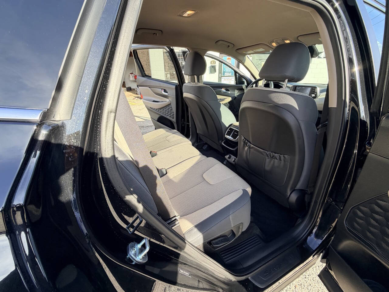 Used 2020 Hyundai Santa Fe SE w/ Cargo Package AWD/4WD image 23