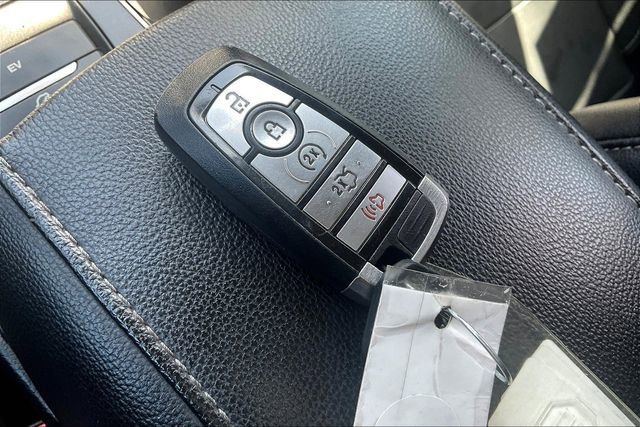 Certified 2019 Ford Fusion Energi Titanium image 11