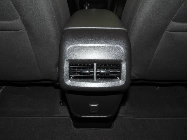 Used 2018 Chevrolet Equinox LT image 33