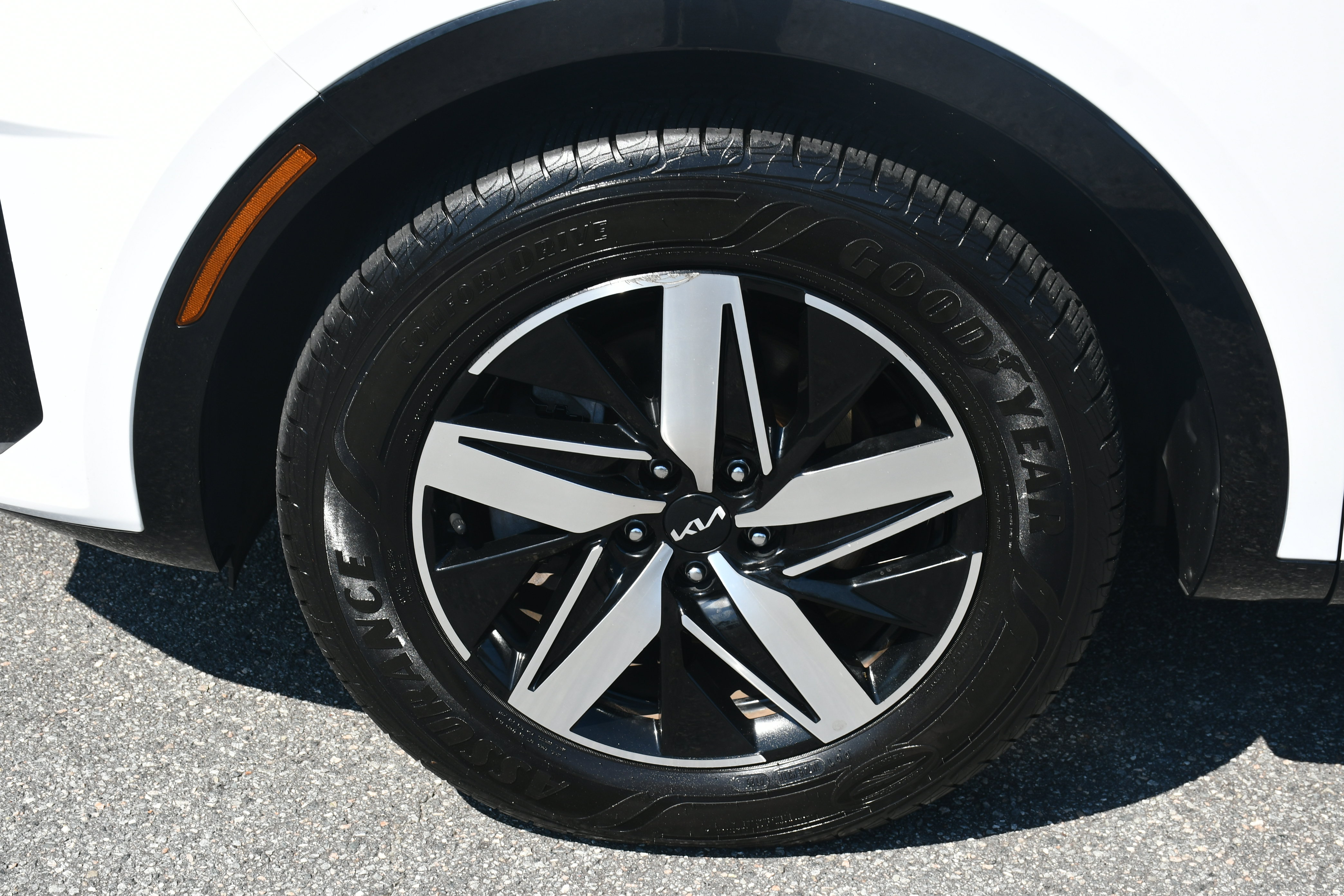 Used 2022 Kia Sorento EX FWD image 21