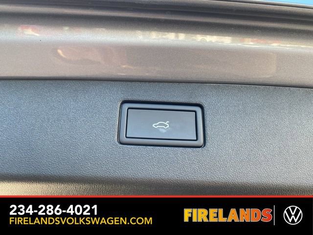 New 2025 Volkswagen Tiguan SE image 63