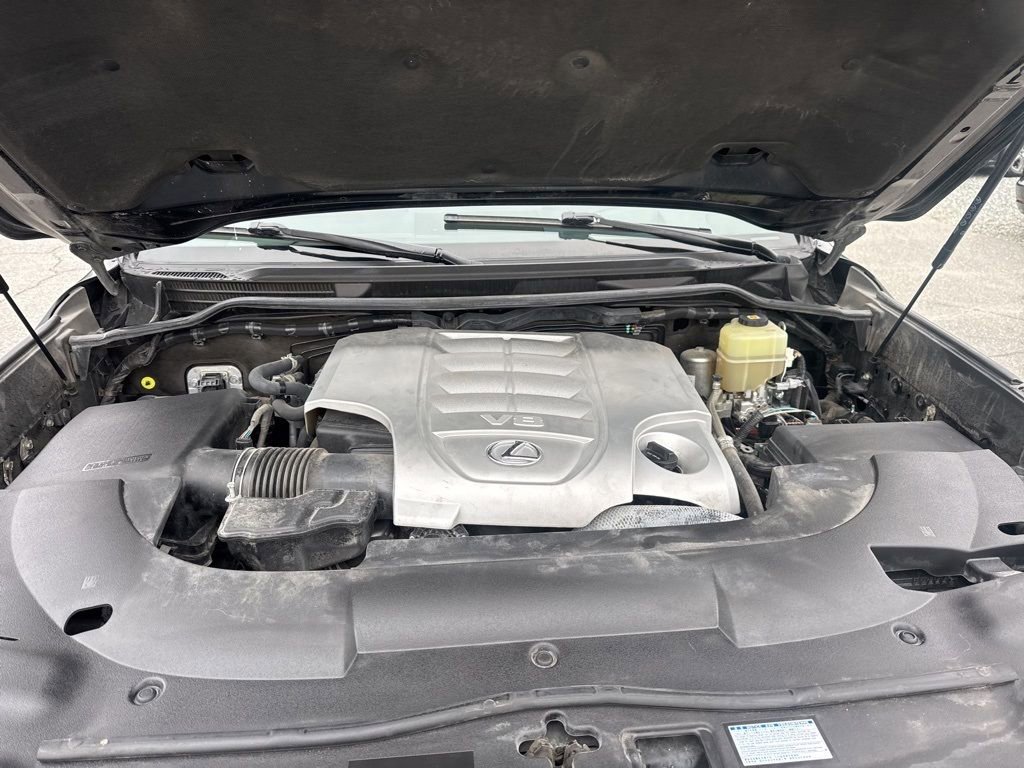 Used 2021 Lexus LX 570 4WD w/ Luxury Package image 37