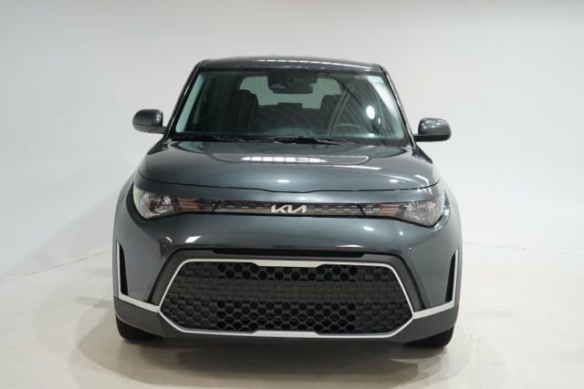 Used 2025 Kia Soul LX w/ LX Technology Package image 3