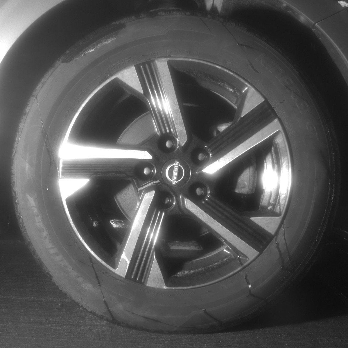 Used 2025 Nissan Sentra SV FWD image 13