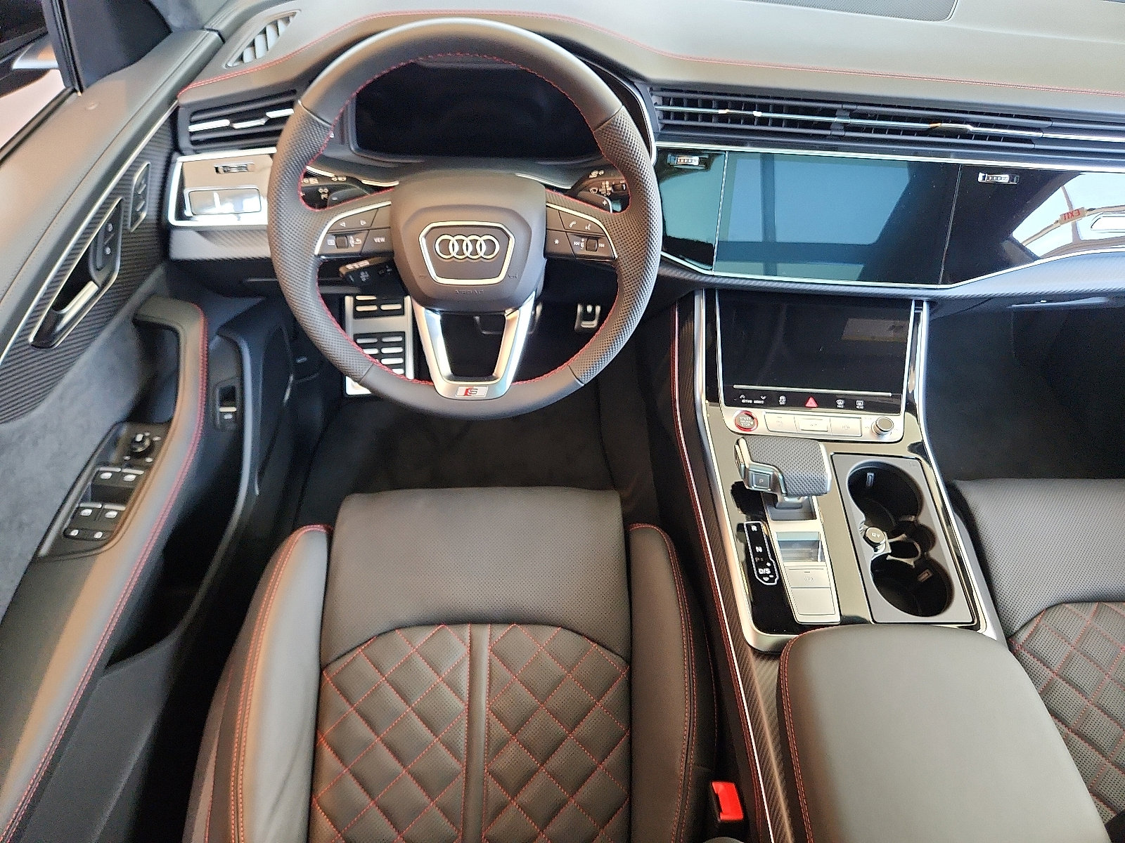 New 2026 Audi SQ8 Prestige image 11