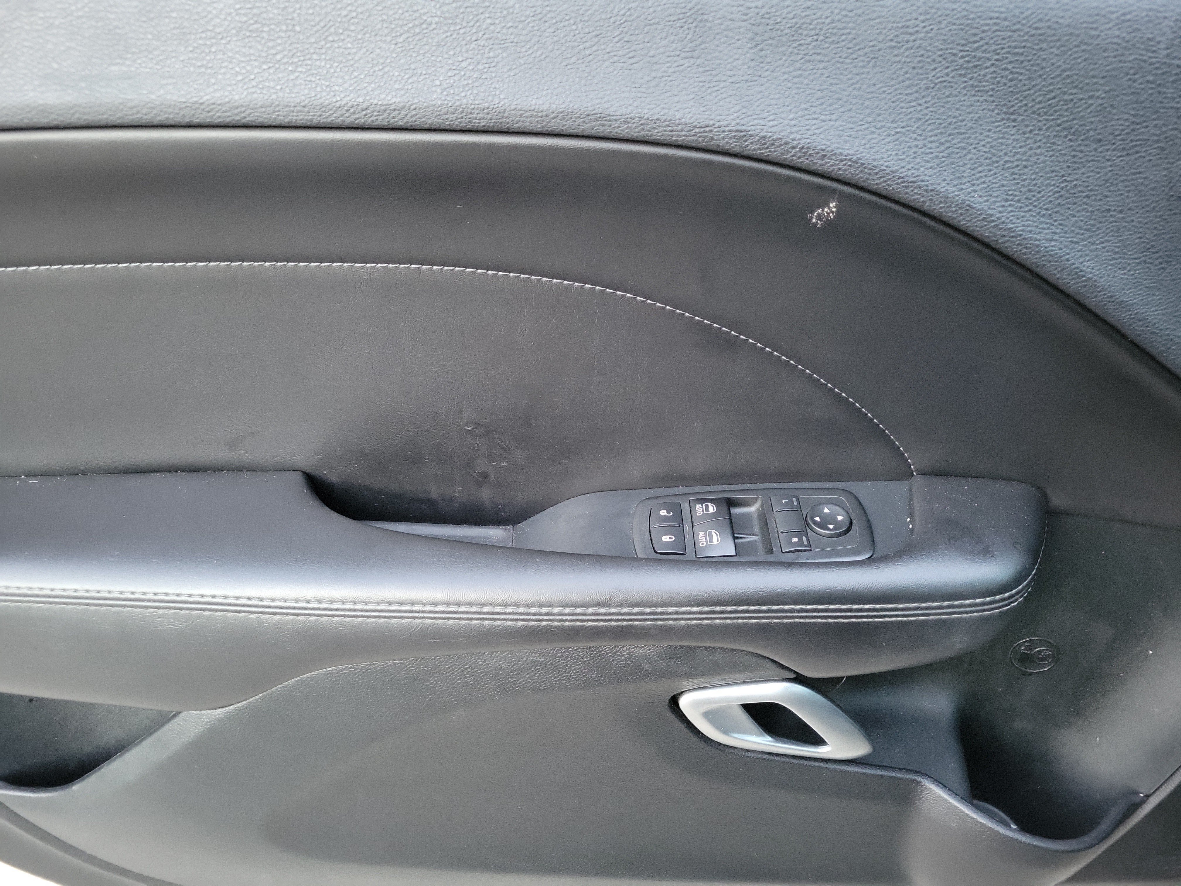 Used 2018 Dodge Challenger T/A RWD image 12