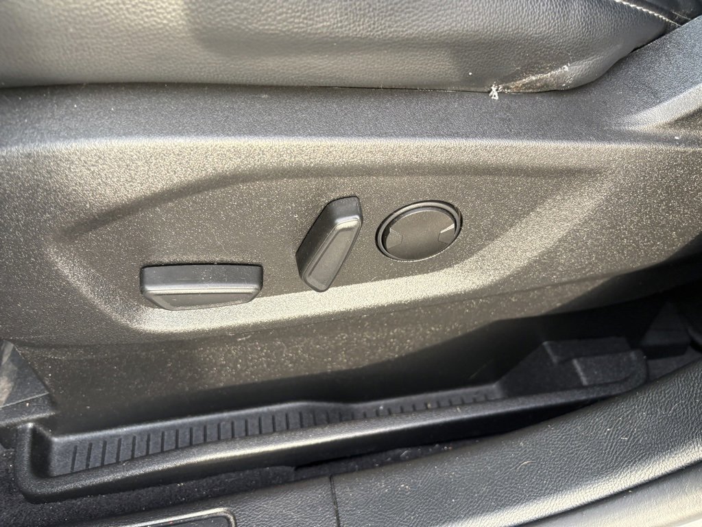 Used 2024 Ford Edge SEL image 20