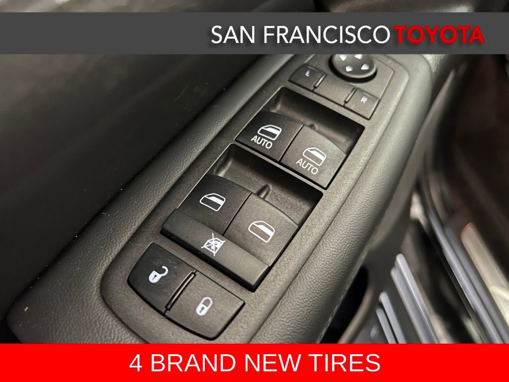 Used 2022 Jeep Grand Cherokee Limited w/ Trailer Tow Group IV image 37