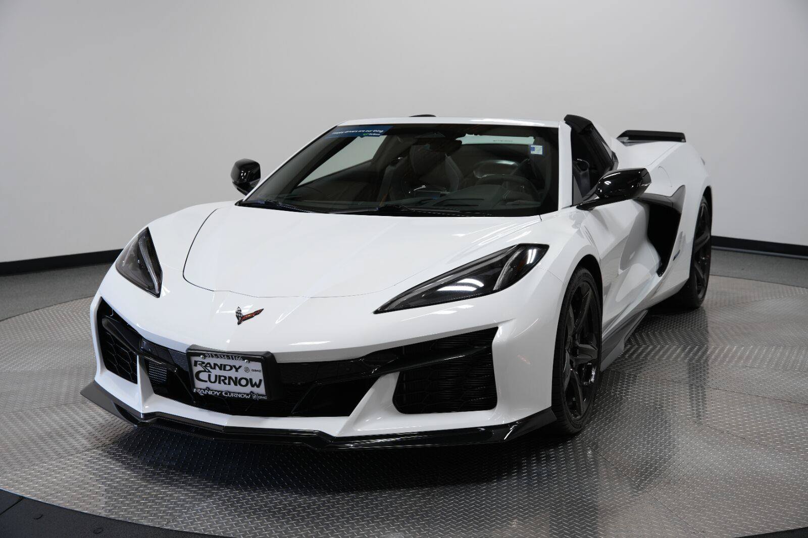 Used 2025 Chevrolet Corvette E-Ray w/ Stealth Interior Trim Package AWD/4WD image 13