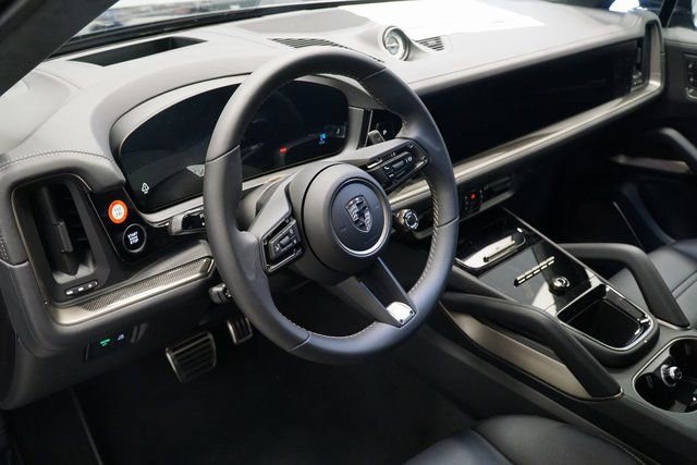New 2026 Porsche Cayenne Turbo image 4