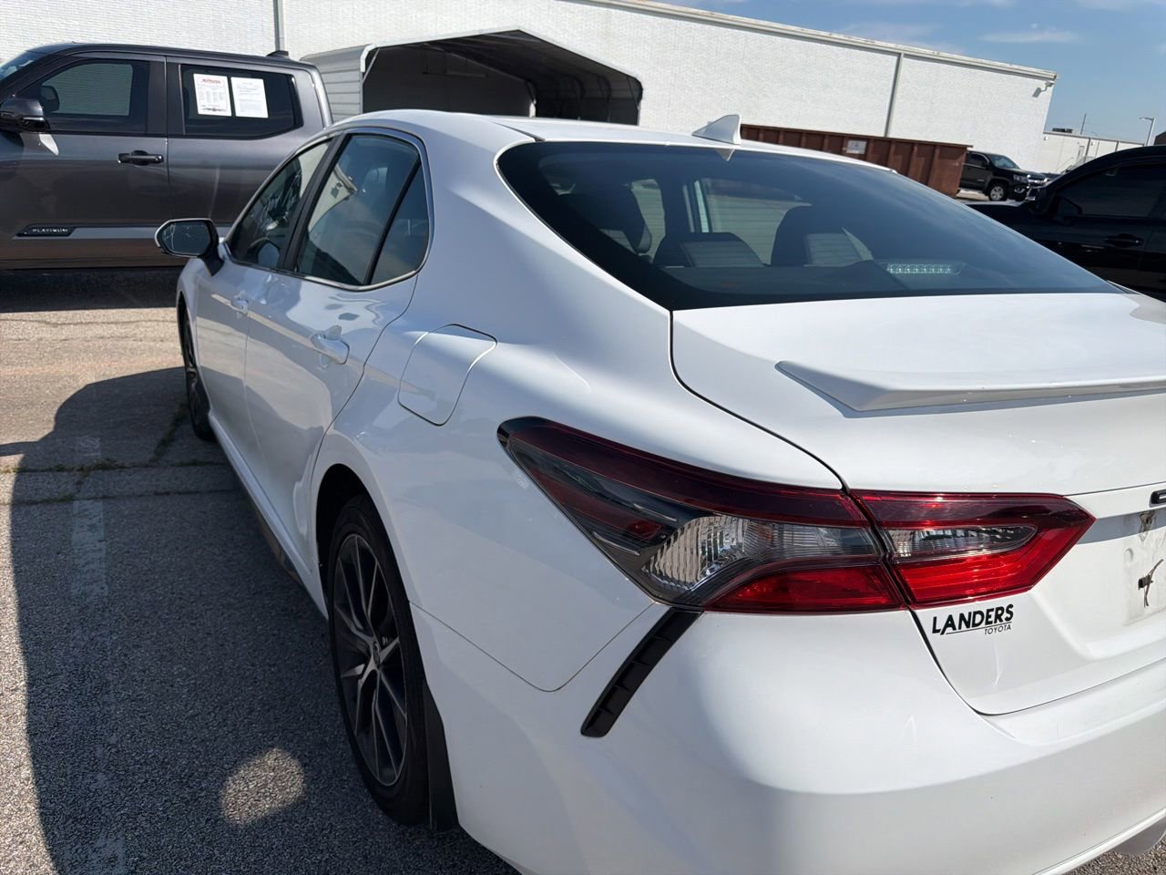 Used 2024 Toyota Camry SE FWD image 8