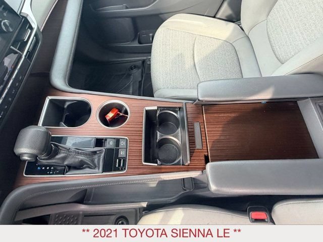 Used 2021 Toyota Sienna LE FWD image 16
