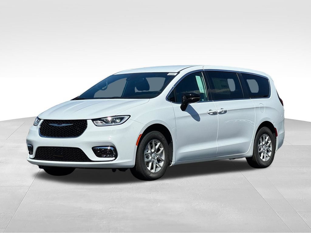 New 2026 Chrysler Pacifica Select FWD image 3