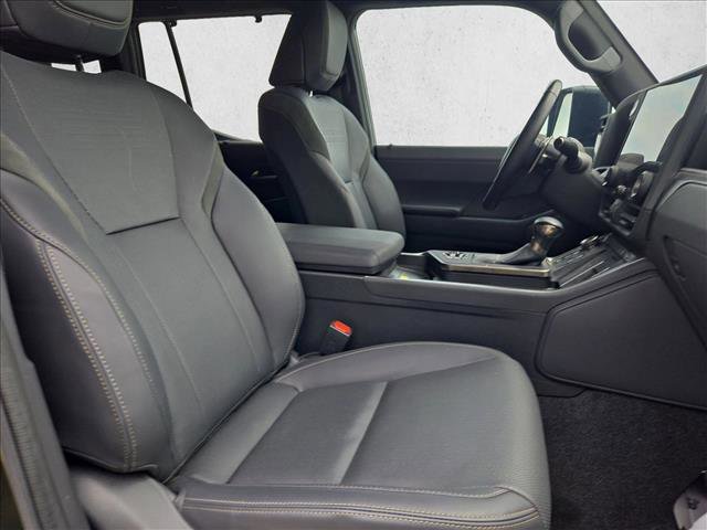 Used 2024 Lexus GX 550 AWD/4WD image 21