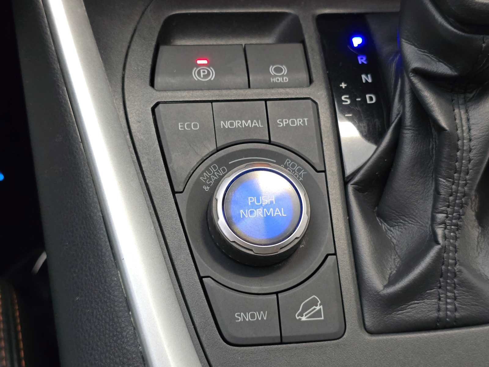 Used 2019 Toyota RAV4 Adventure w/ All Weather Liner Package AWD/4WD image 15
