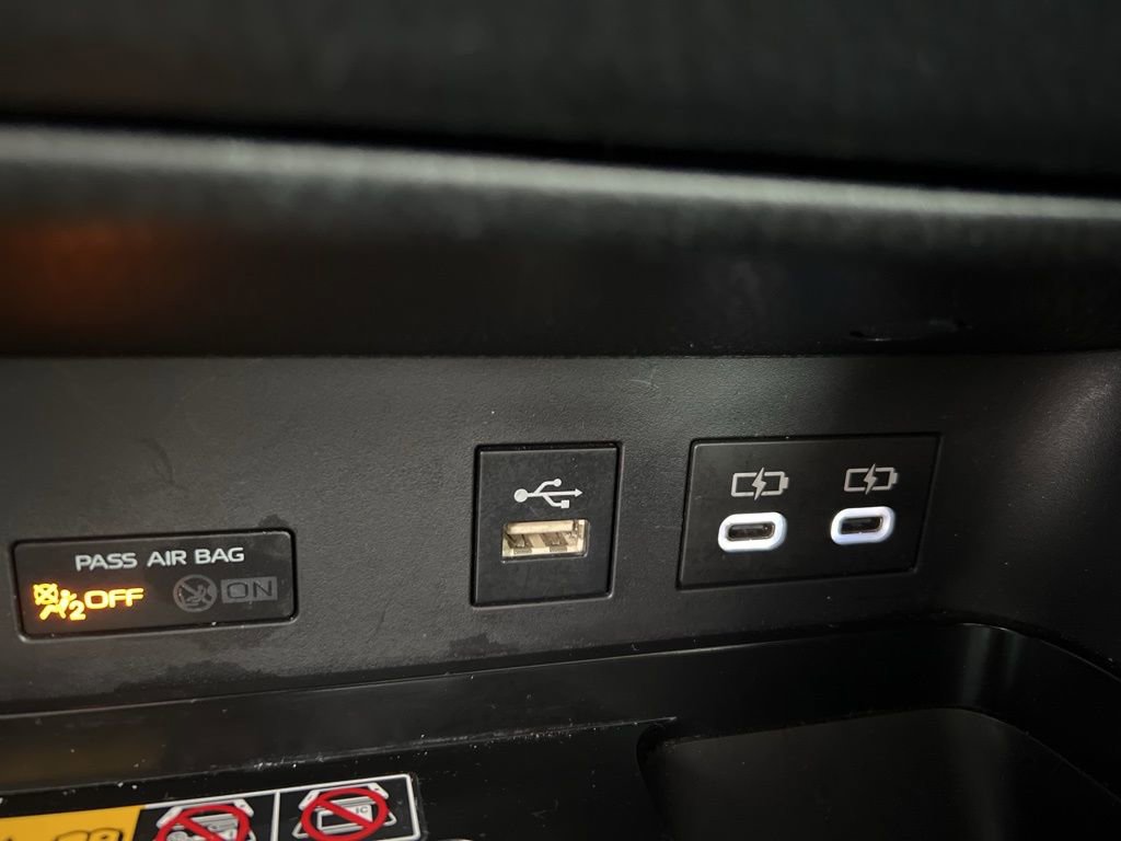 Used 2025 Toyota Camry LE image 20