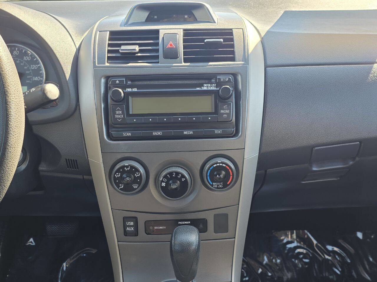 Used 2012 Toyota Corolla S image 15