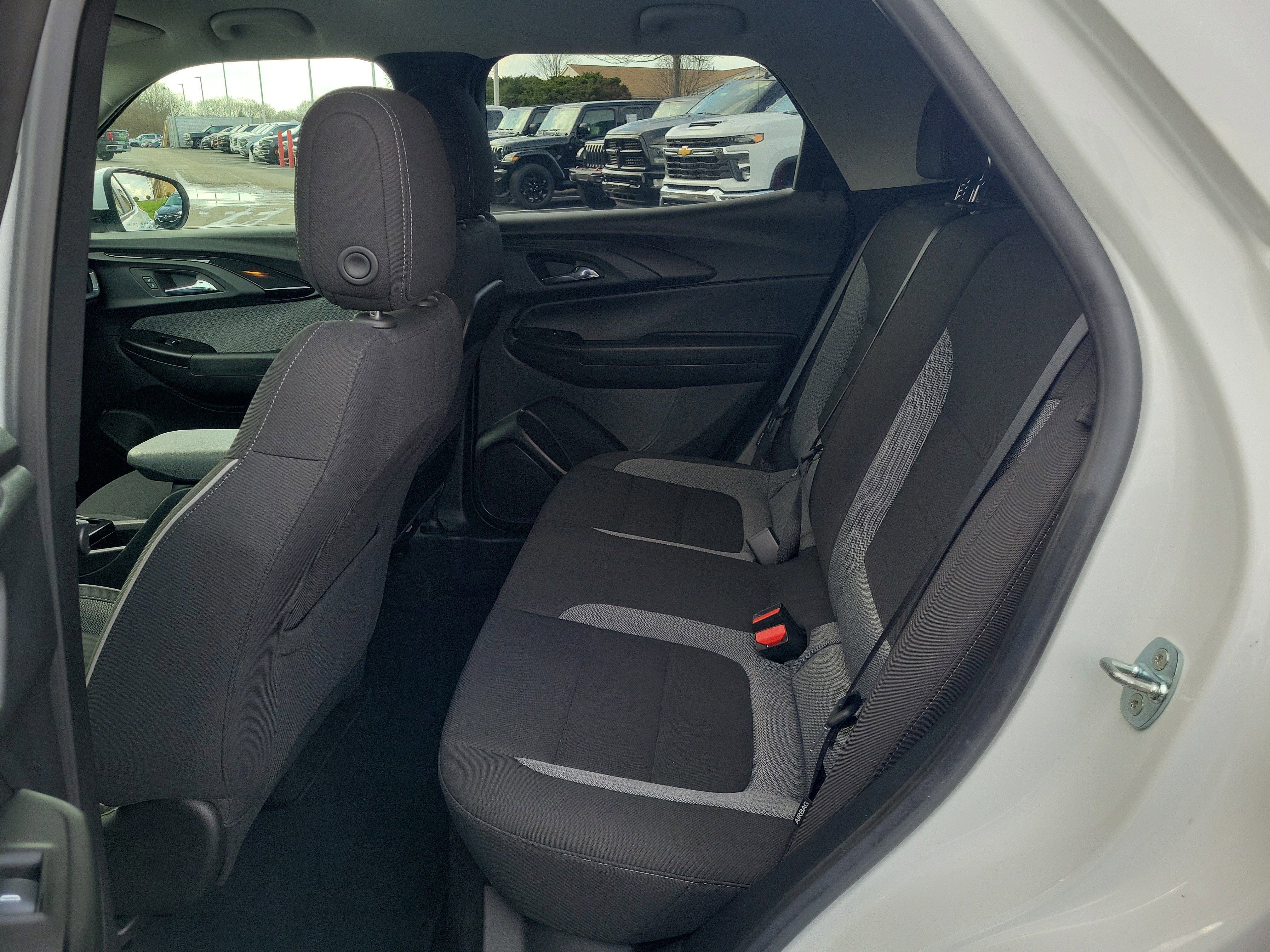 Used 2023 Chevrolet TrailBlazer LT image 12