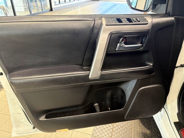 Used 2022 Toyota 4Runner TRD Sport AWD/4WD image 6