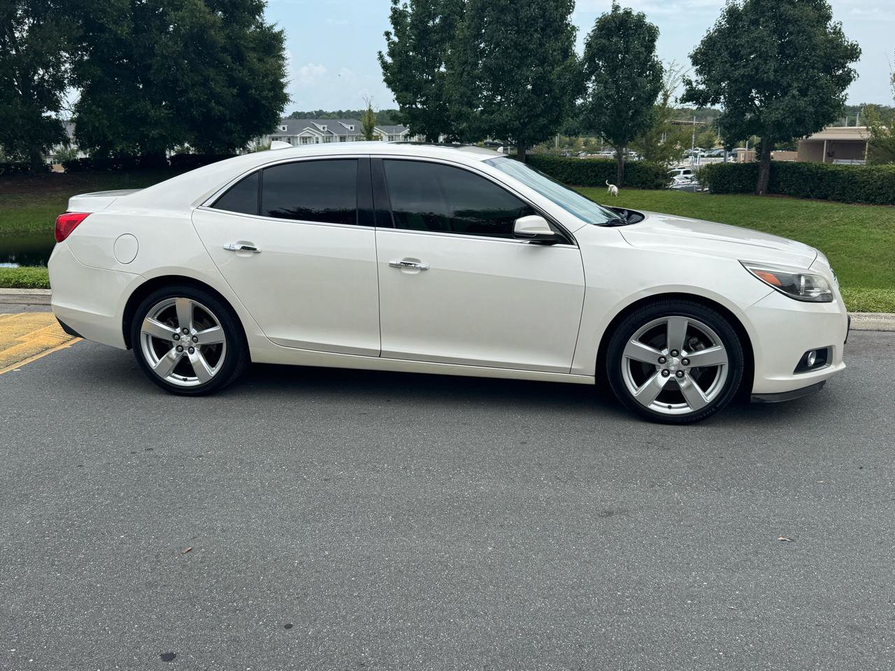 Used 2013 Chevrolet Malibu LTZ FWD image 39