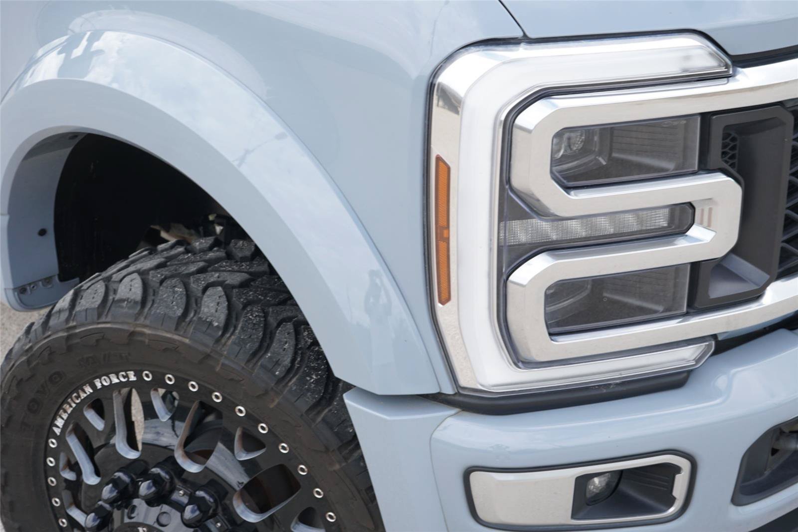 Used 2024 Ford F450 Limited w/ FX4 Off-Road Package AWD/4WD image 3