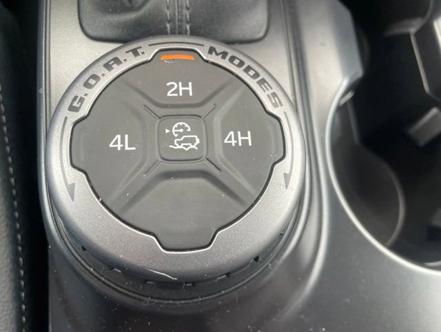 Used 2024 Ford Bronco Outer Banks AWD/4WD image 41