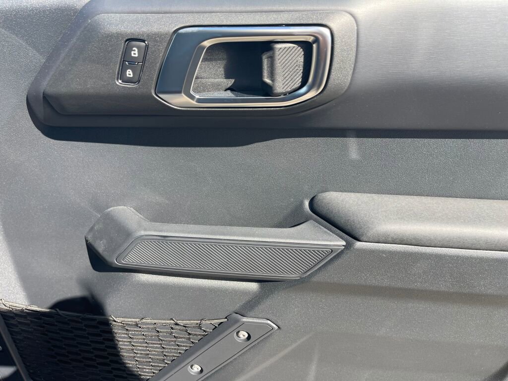 New 2025 Ford Bronco Badlands image 16