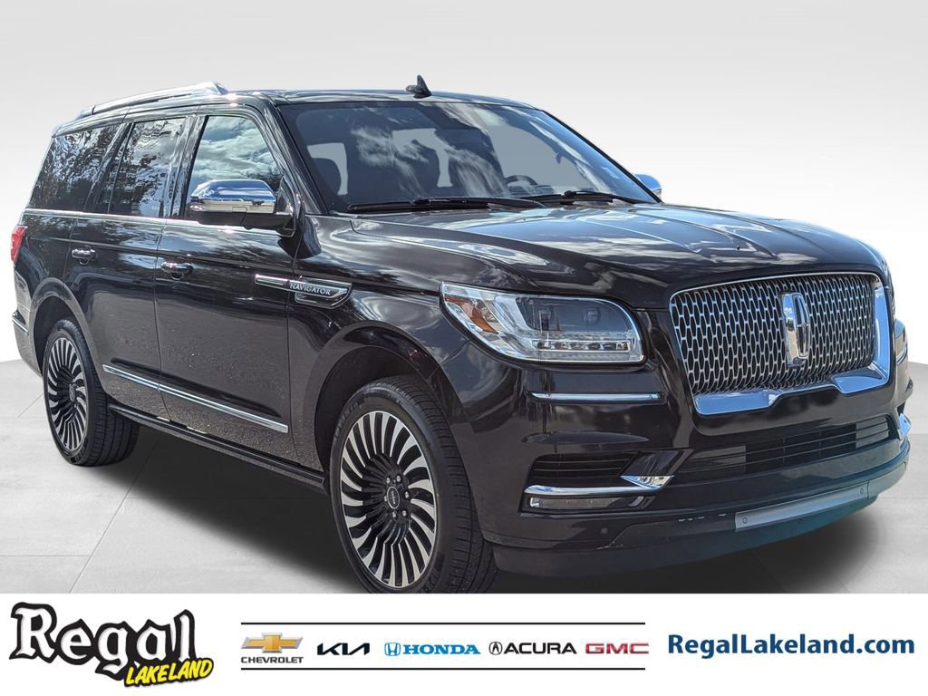 Used 2021 Lincoln Navigator Black Label image 2