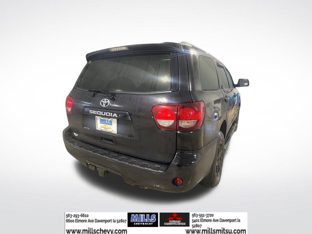 Used 2019 Toyota Sequoia SR5 AWD/4WD image 5