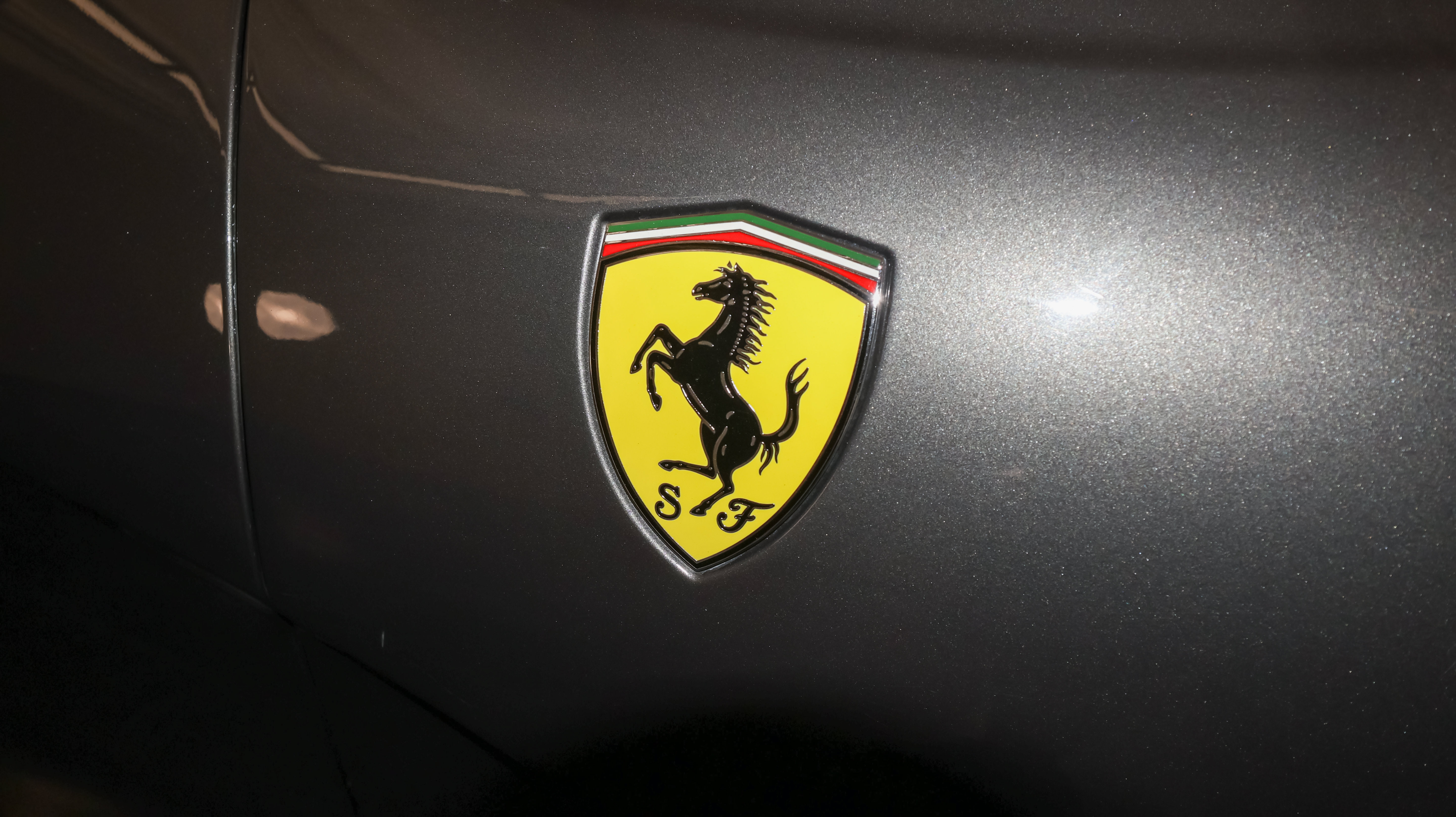 Used 2019 Ferrari 812 Superfast RWD image 41