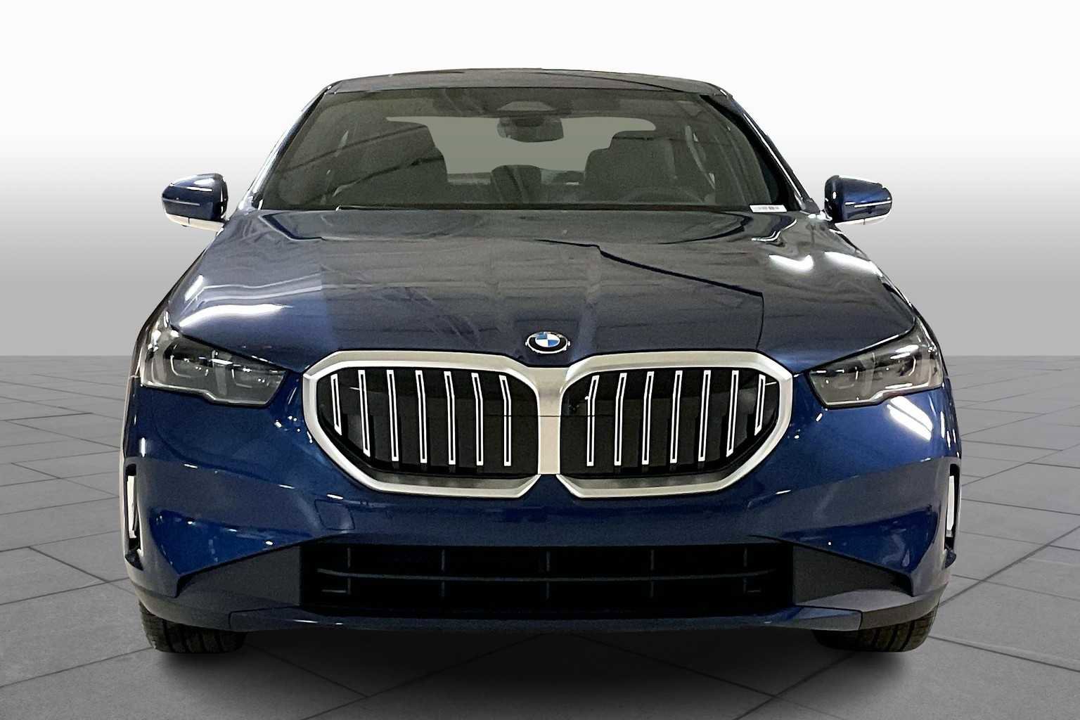 New 2025 BMW 530i 530i w/ Premium Package image 3