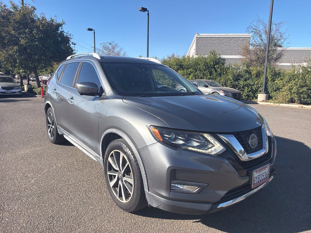 Used 2018 Nissan Rogue SL w/ Premium Package