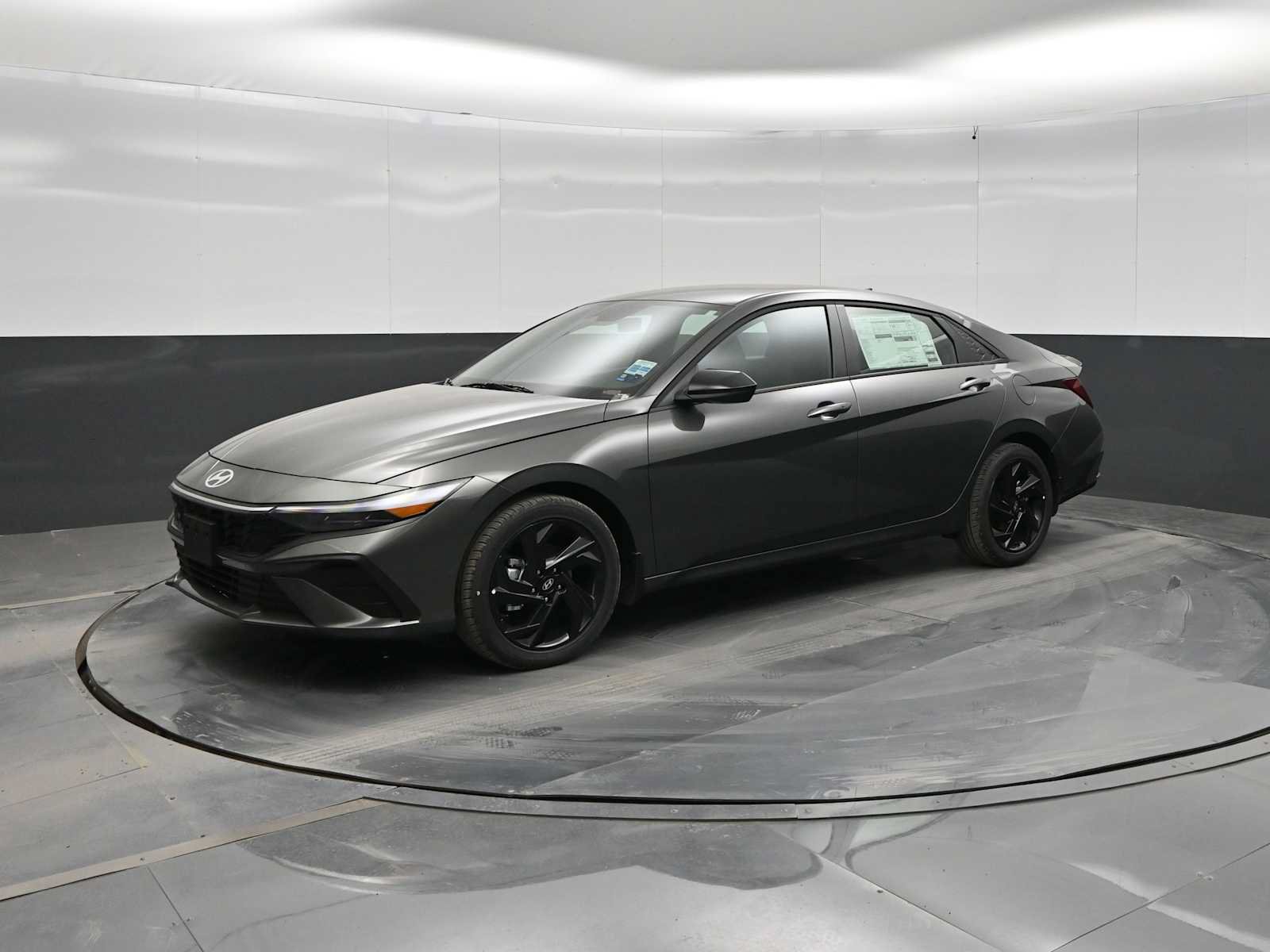 New 2026 Hyundai Elantra Sport FWD image 4