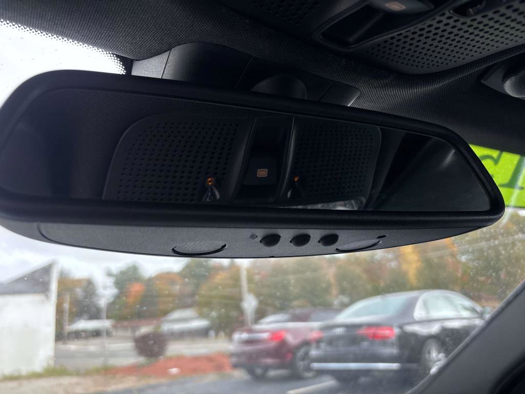 Used 2015 Mercedes-Benz C 400 4MATIC image 31