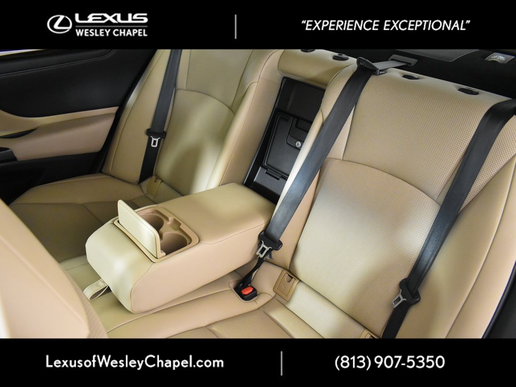 Used 2020 Lexus ES 300h w/ Premium Package image 25