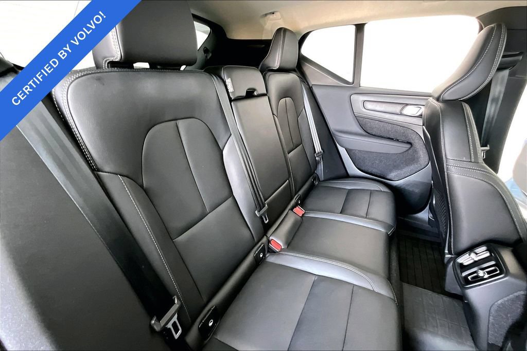Certified 2024 Volvo XC40 B5 Plus w/ Protection Package Premier AWD/4WD image 36
