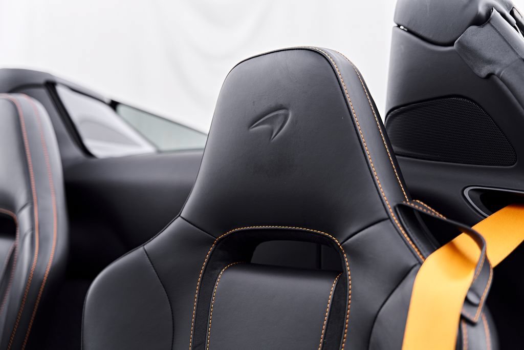 Used 2025 McLaren 750S Spider RWD image 50