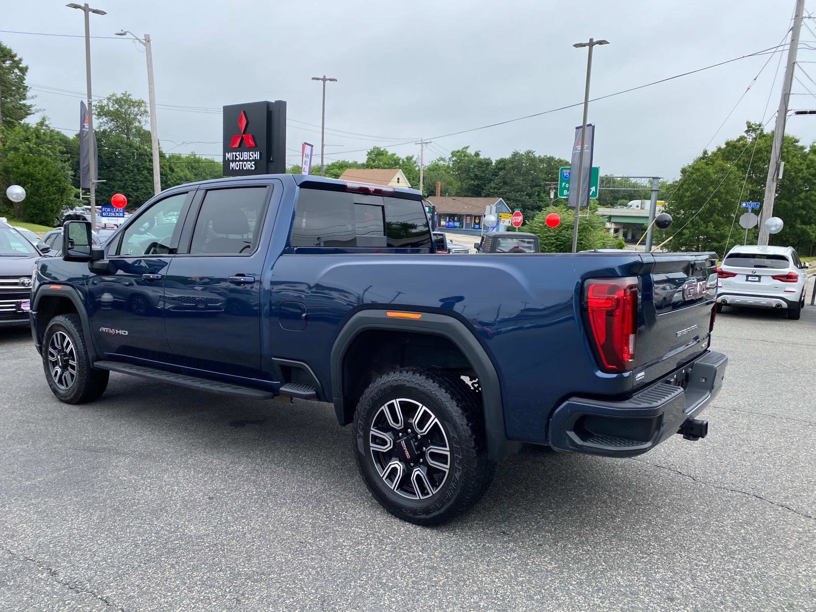 Used 2022 GMC Sierra 2500 AT4 w/ AT4 Preferred Package video 3