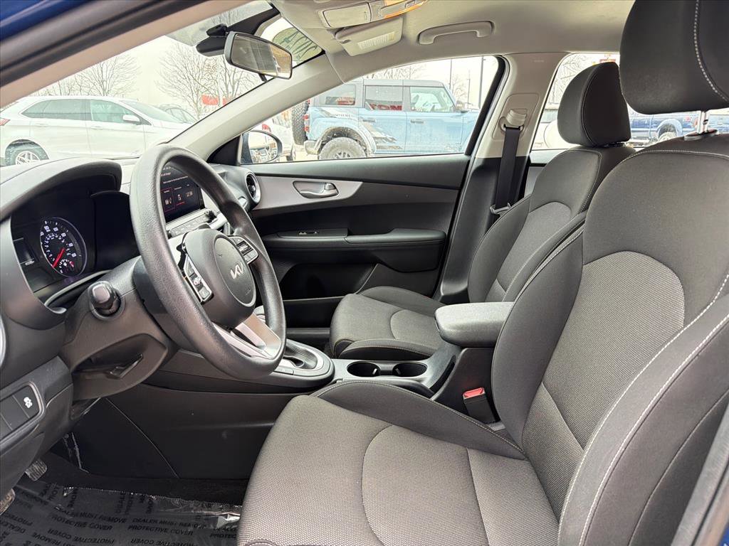 Used 2024 Kia Forte LXS image 7