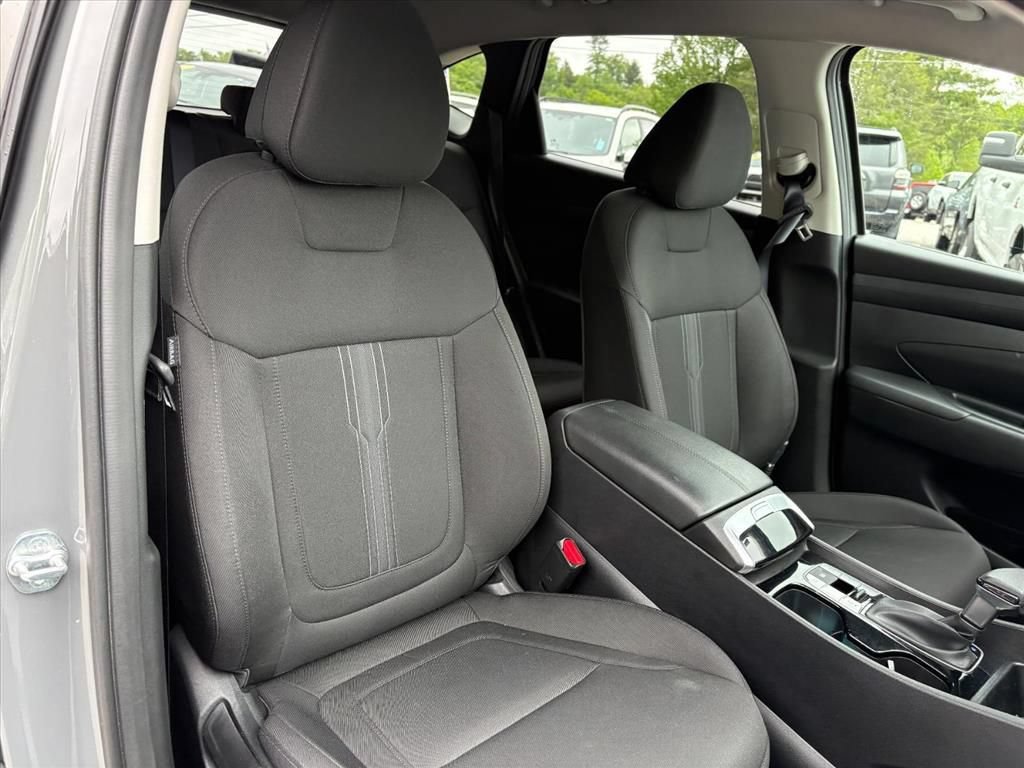 Used 2025 Hyundai Tucson SEL FWD image 19