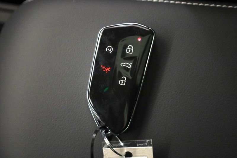 New 2026 Volkswagen Tiguan SE R-Line image 41