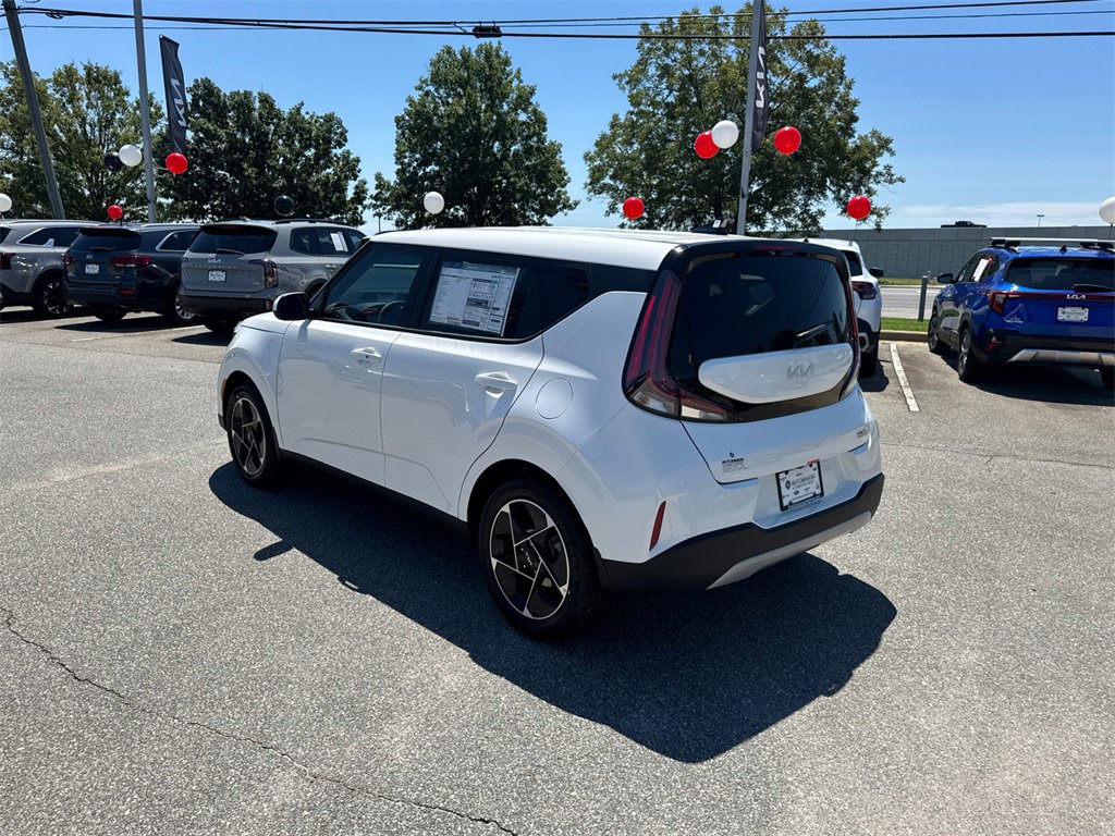 New 2025 Kia Soul EX image 6