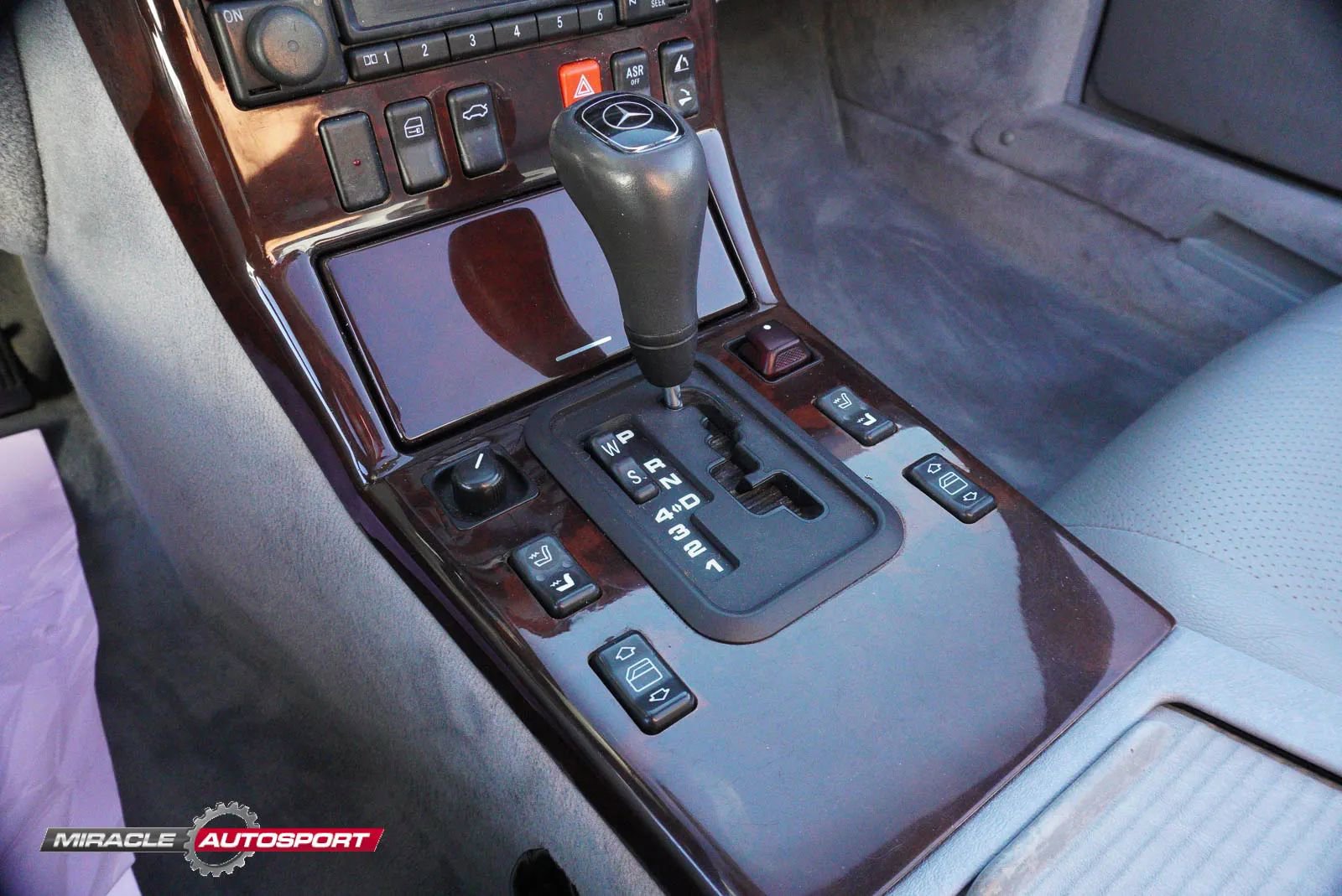 Used 1998 Mercedes-Benz SL 500 image 40